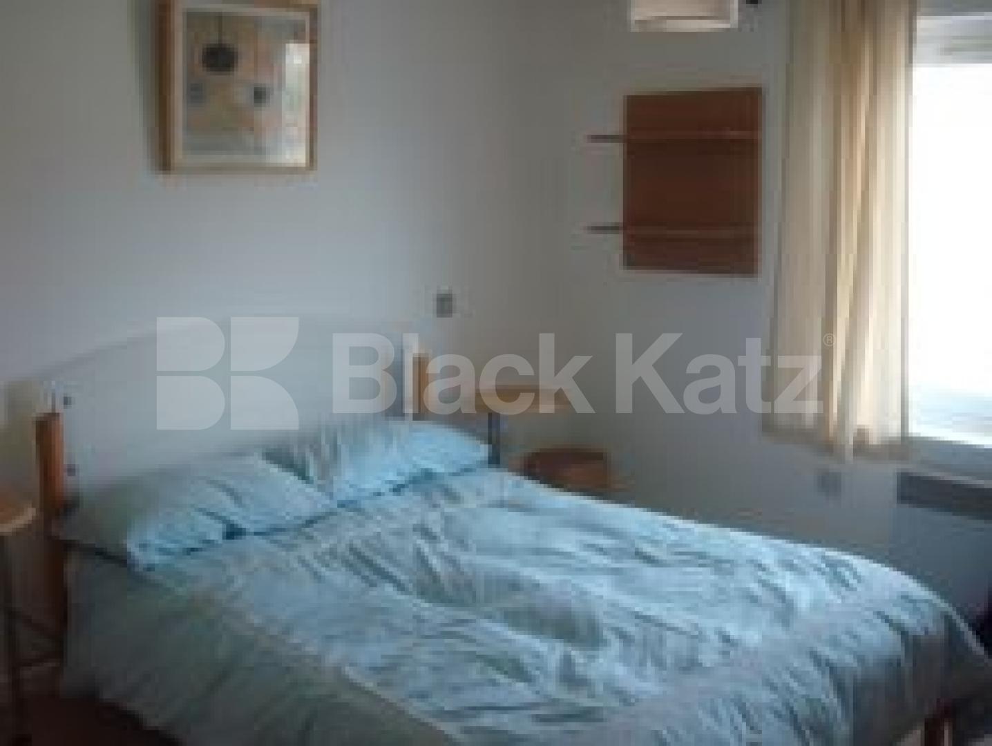 			AMAZING FLAT , GREAT LOCATION!!!!!, 1 Bedroom, 1 bath, 1 reception Flat			 City road / Angel, Angel